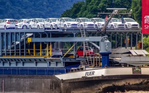 海外，抢购中国“二手车”
