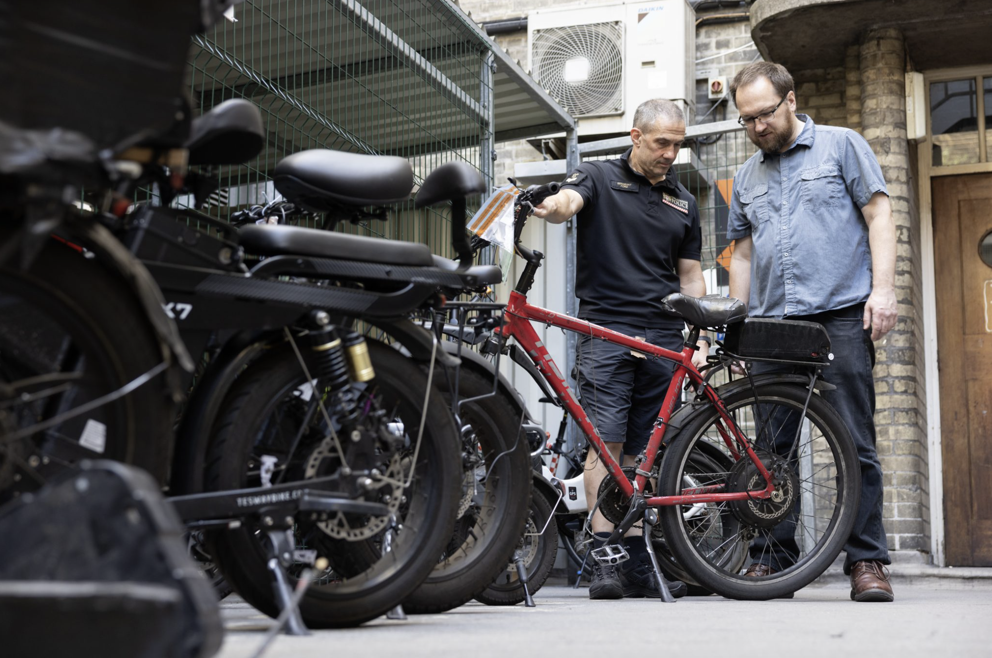 快讯 | 英国推出Ebike合规认证计划;Canyon布局线下体验,DTC品牌“回归”线下?