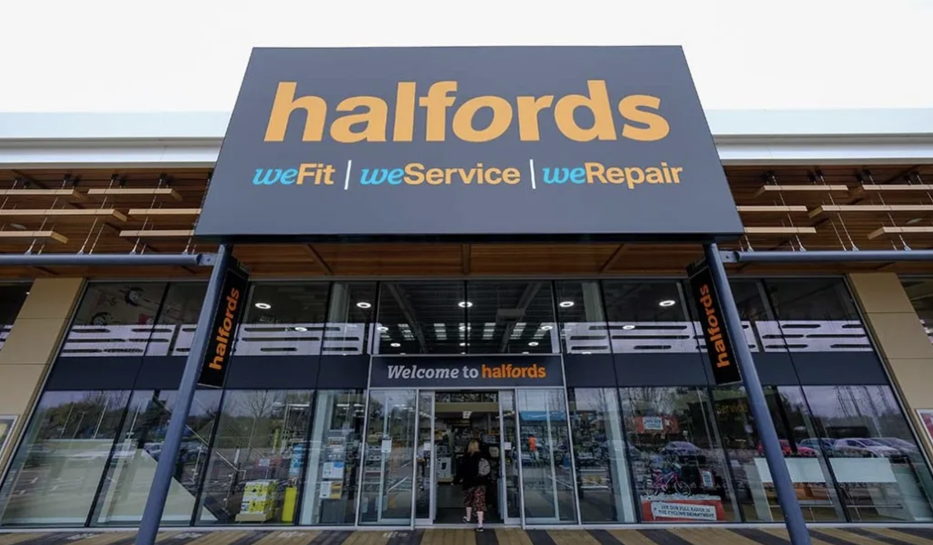 英国自行车零售商Halfords营收逆势增长6.4%,怎么做到的?